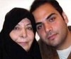 عکس های احسان علیخانی در کنار مادرش | مادر و پسر محبوب تلویزیون در یک قاب